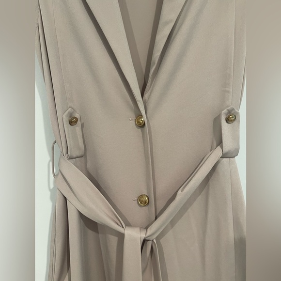 Tan Long Vest - Picture 6 of 7